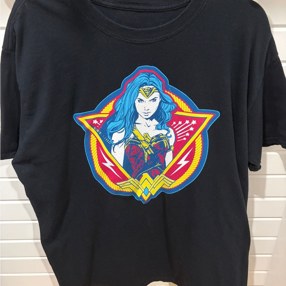 Wonder Woman Graphic T-Shirt